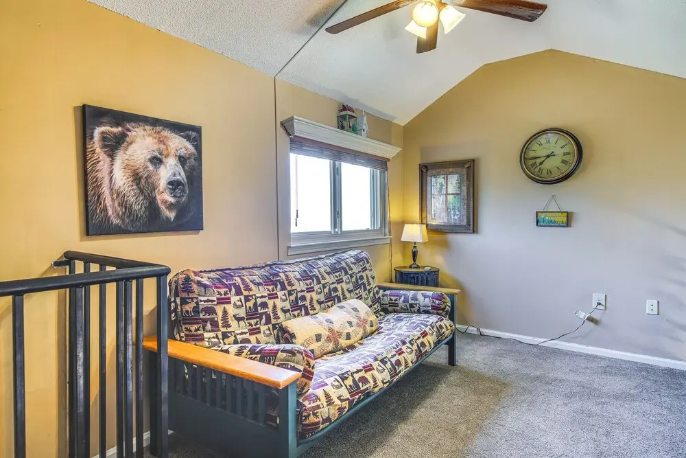 Gatlinburg Condo w/ Balcony: 4 Mi to Downtown!, Gatlinburg