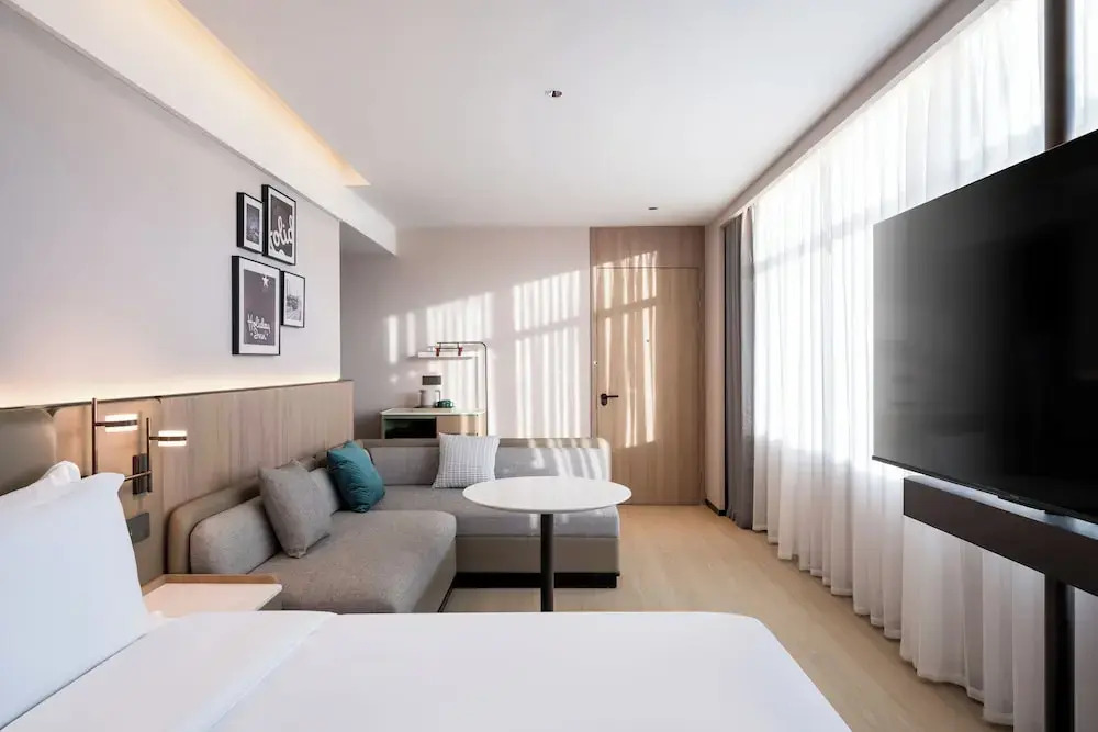 Holiday Inn Shanghai Tourism Zone by IHG
