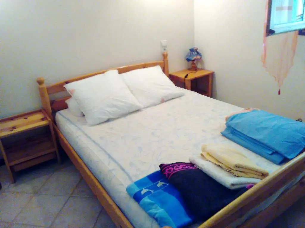 Villa de 2 chambres avec piscine privee jardin et wifi a Mormoiron