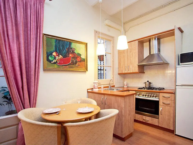 Gracia Torrijos - One Bedroom