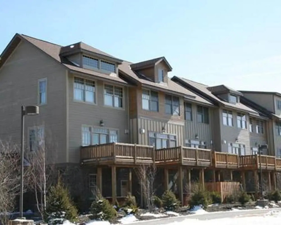 4 Br: Shays Landing 6