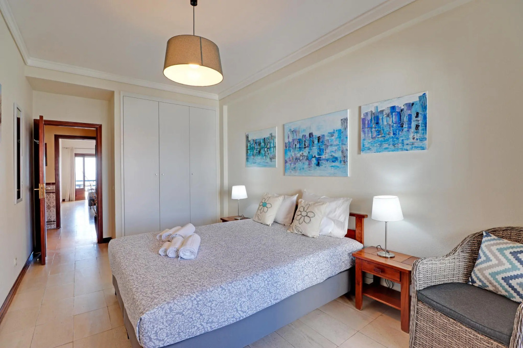 Monte Gordo Beachview 2 by Homing