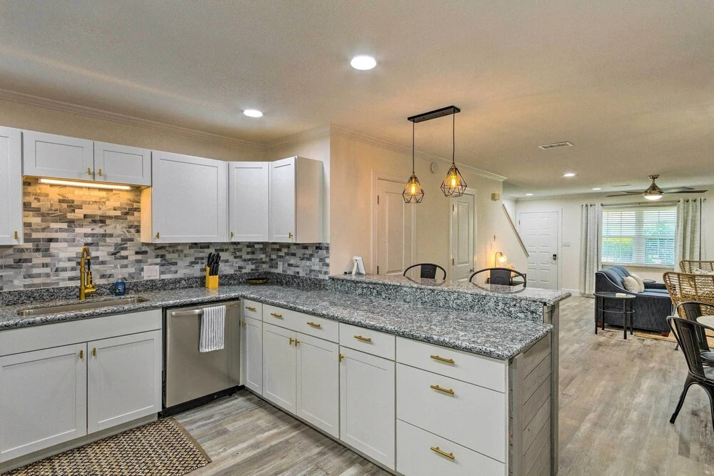 Modern Miramar Beach Townhome, Walk to Ocean!