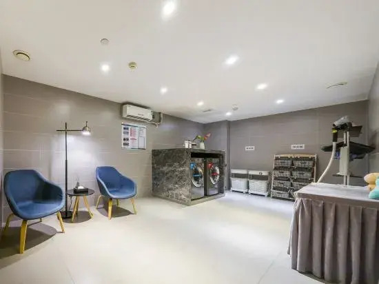 Homeinn Selected Hotel (Nanjing Railway Station North Square Hongshan Forest Zoo Subway Station)