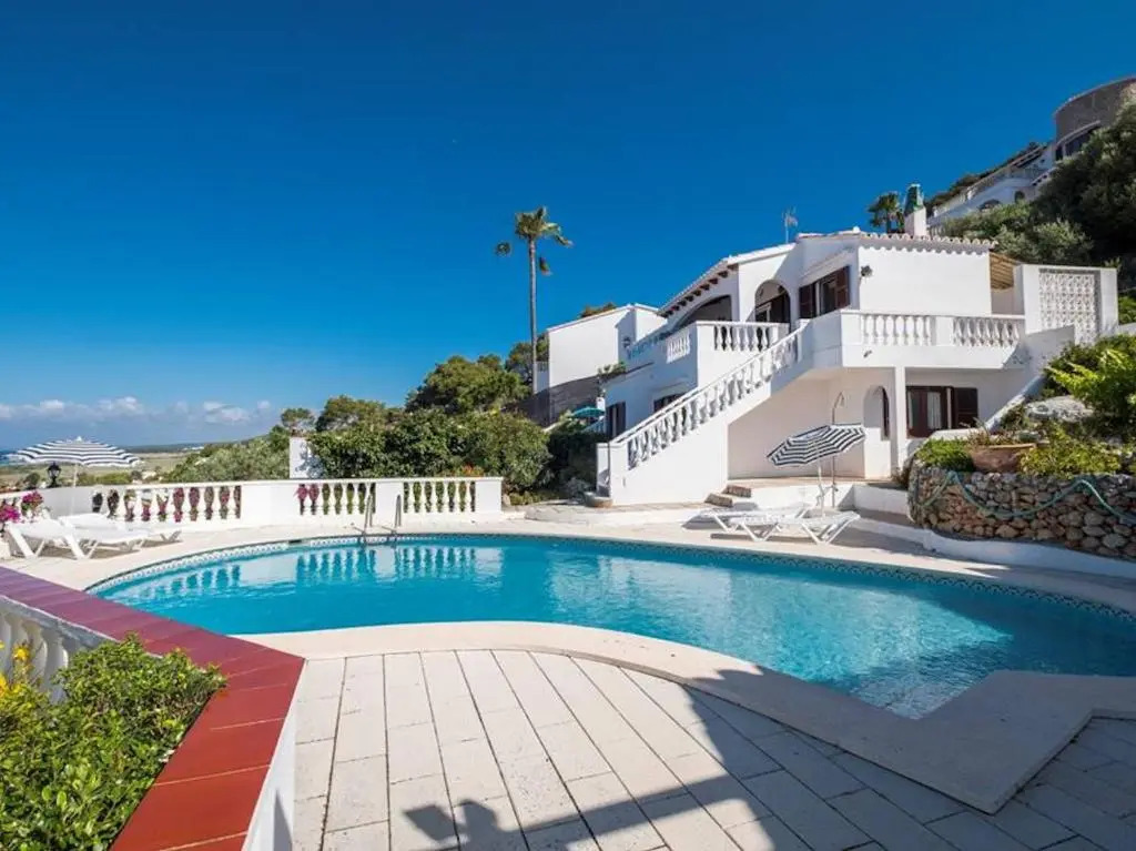 Casa Lucia - 2 bedroom family villa with large spacious pool area - Sea views