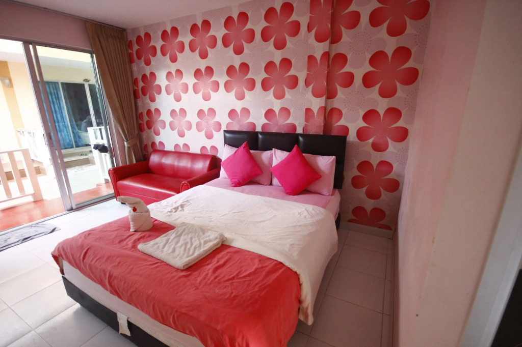Tawaen Beach Resort
