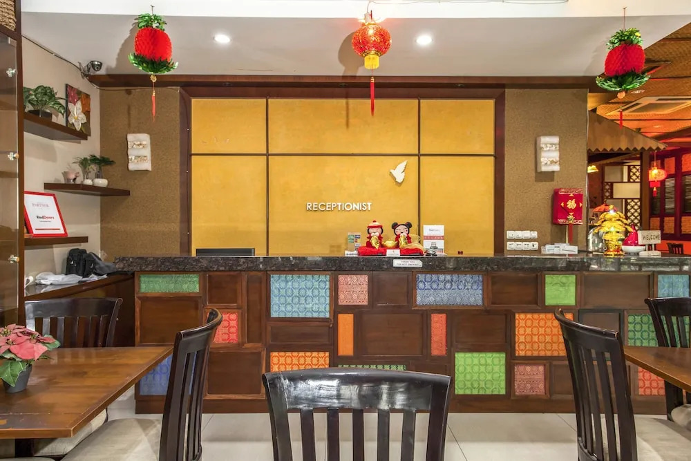 RedDoorz near Exit Toll Kota Satelit 2