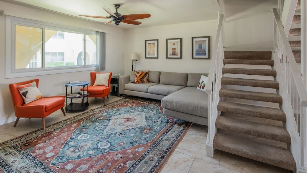 Spacious 4BR Townhouse by WanderJaunt