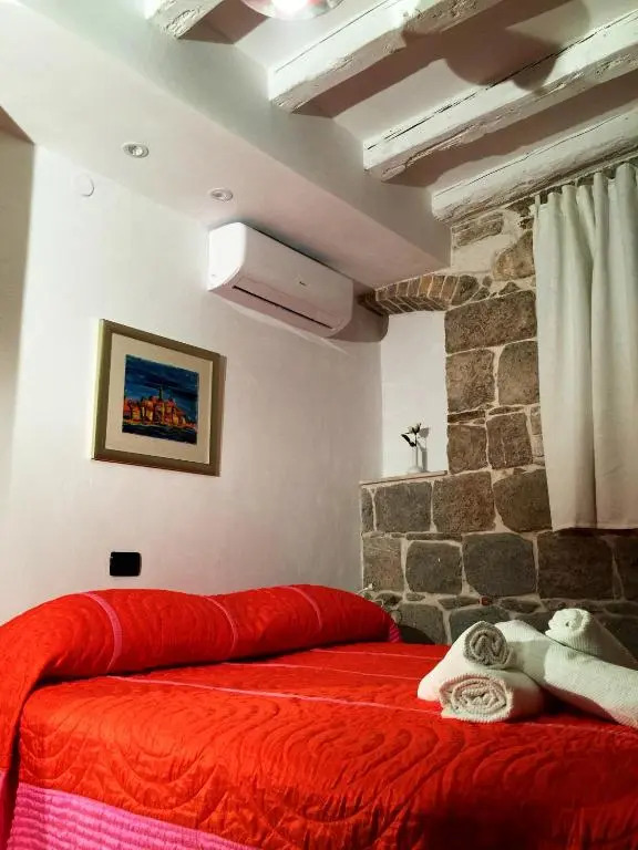 Plaza Stone Apartment