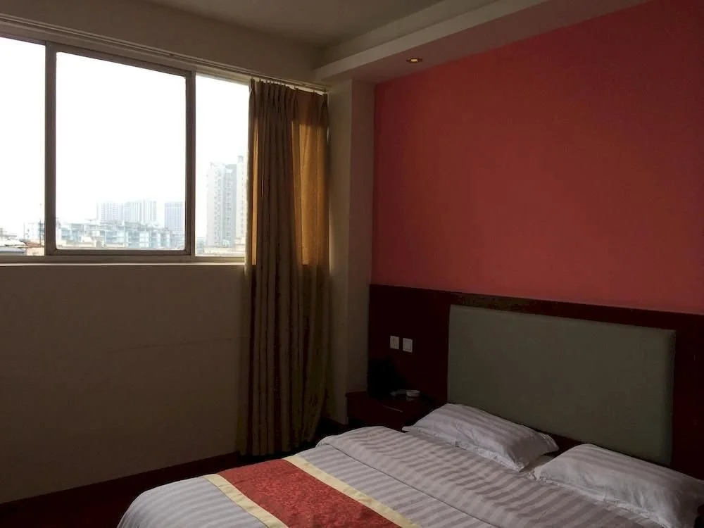 Leize E-sports Hotel(雷泽电竞酒店（杜莆草堂地铁站店）)