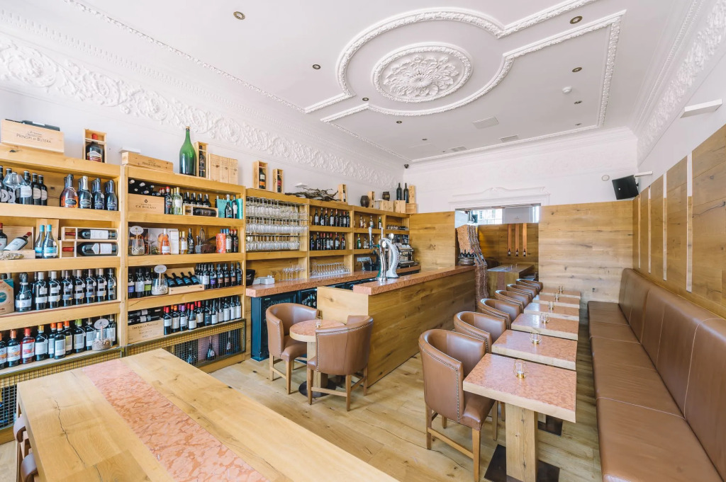 The Wine House 1821