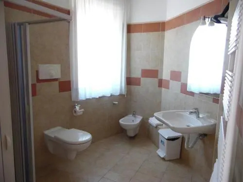 Hotel Coste Del Lago