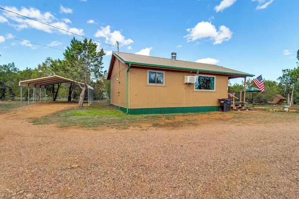 Hike & Fish: Family Escape w/ Fire Pit in Heber!