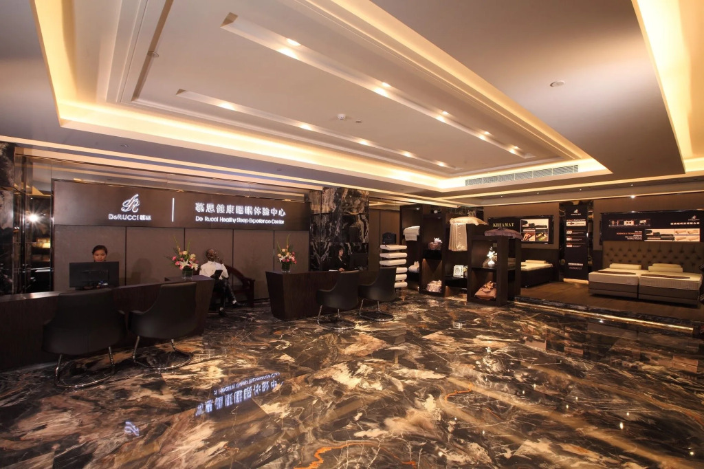 DeRUCCI Hotel