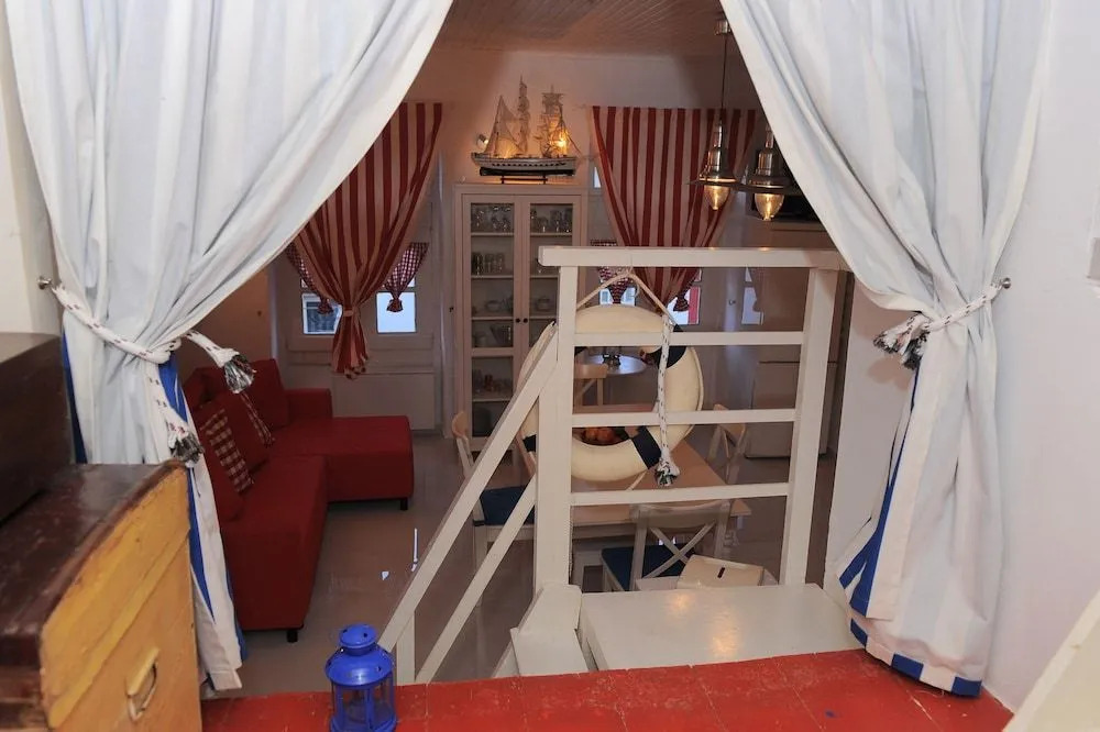 Dandy Villas Velanidia Sailor's House