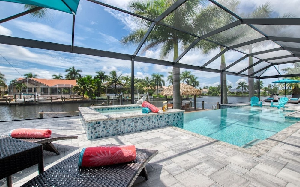 Villa Salt Life