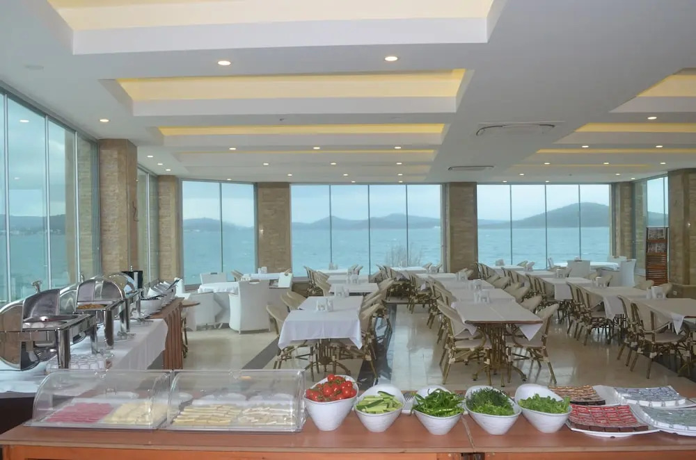 Kıvrakzade Otel