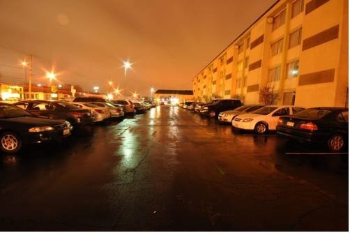 The Moraine Inn Suites & Conference Center