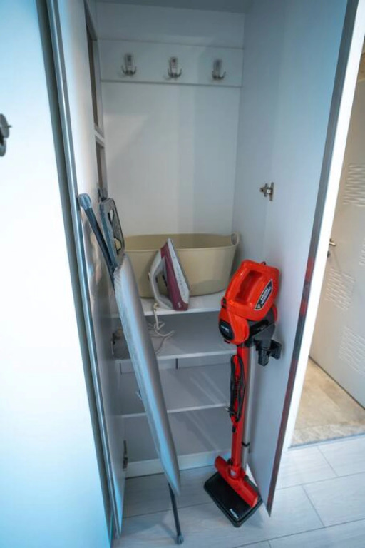 Prestige 22 · Prestigious 1 Bedroom Suite Apartment