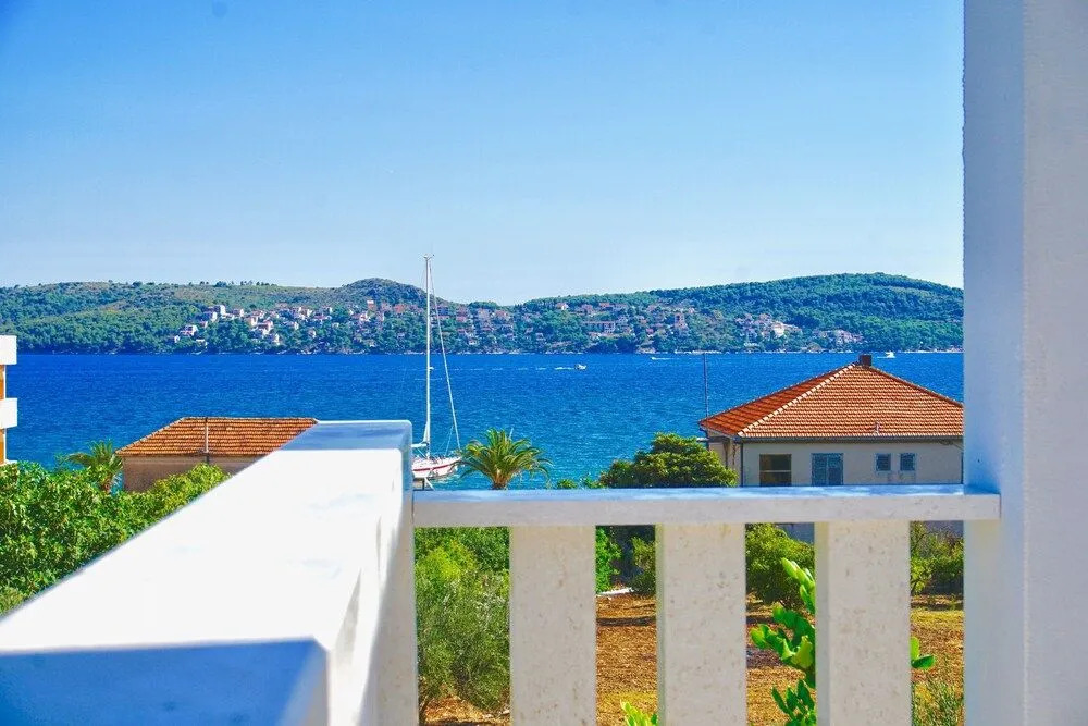 Calma apartments