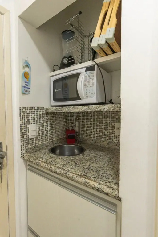 Cavalinho Branco Flat Para 4 Pessoas c Piscina