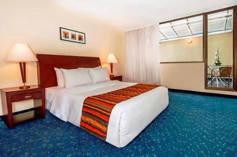 Hotel 51 Plaza 