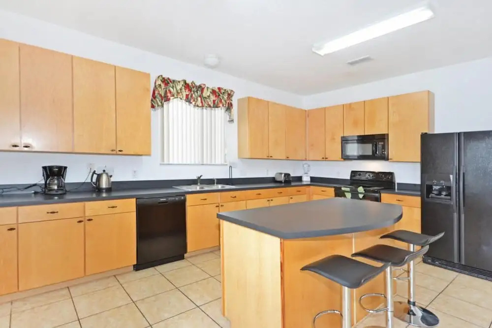 Windwood Bay 215858