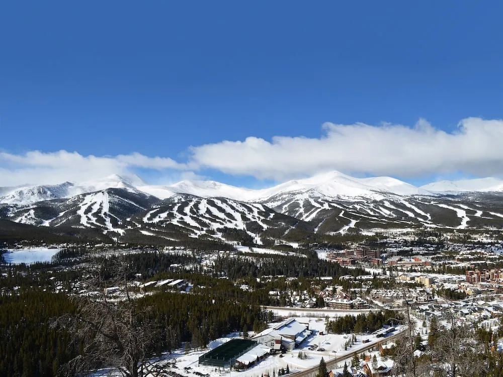 New Listing! Mountain-view Getaway: Stroll To Town 2 Bedroom Condo