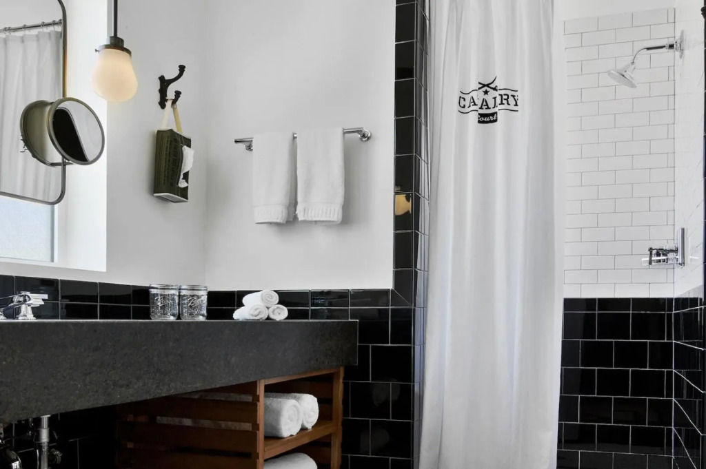 Cavalry Court, by Valencia Hotel Collection