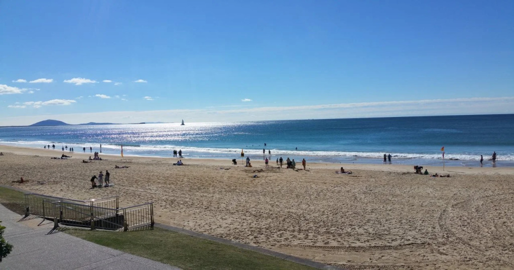 Alex Beach Cabins and Tourist Park