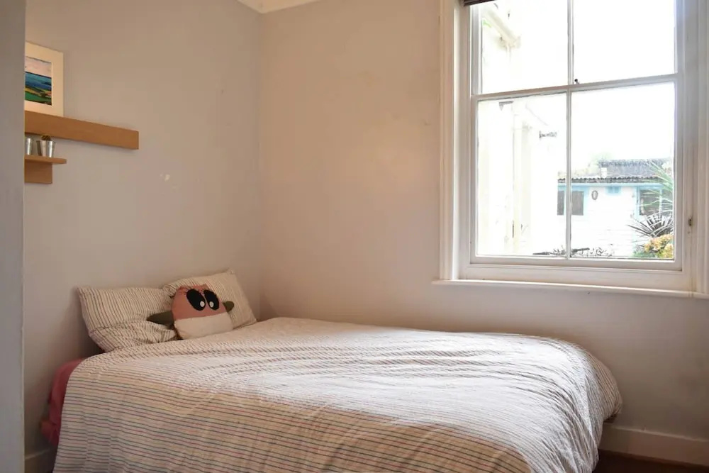 Bright and Spacious 1 Bedroom Apartment