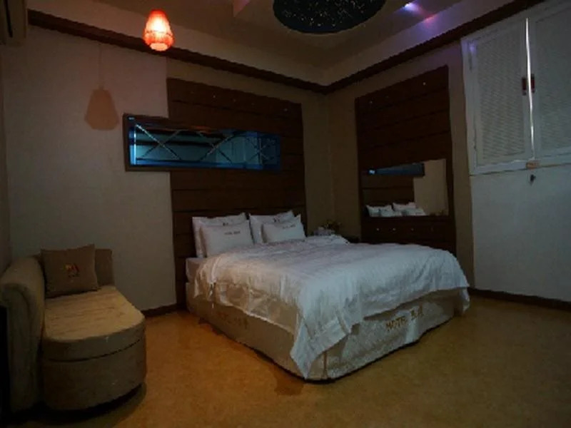 Free Zone Motel