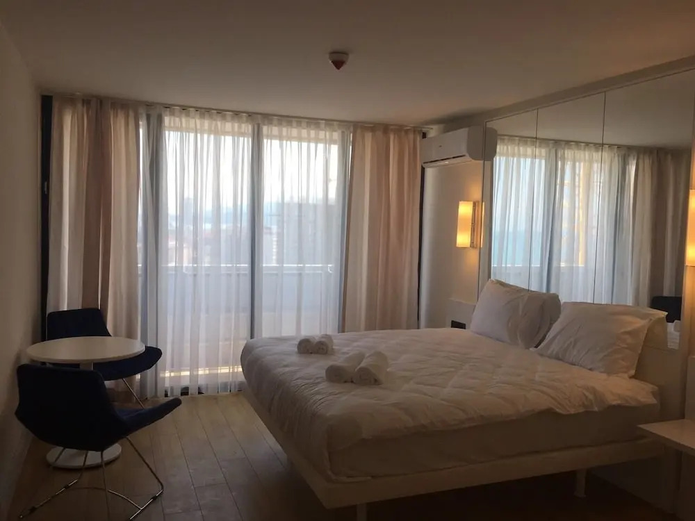 Comfy Brand-new Seaview Studio In Orbi Twin Tower
