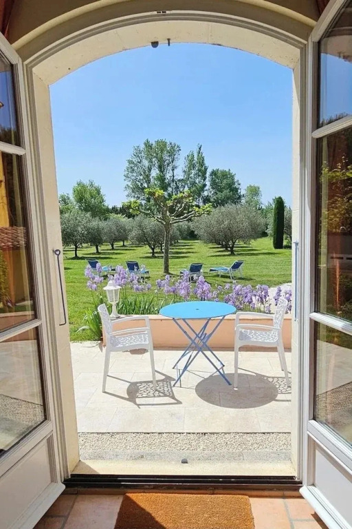 Maison dhôtes La Ramade, 5 chambres et table dhôtes en Provence