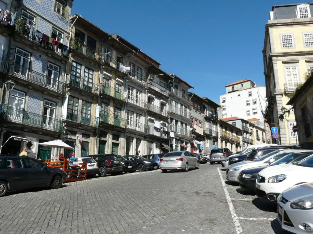 Porto Downtown Taipas