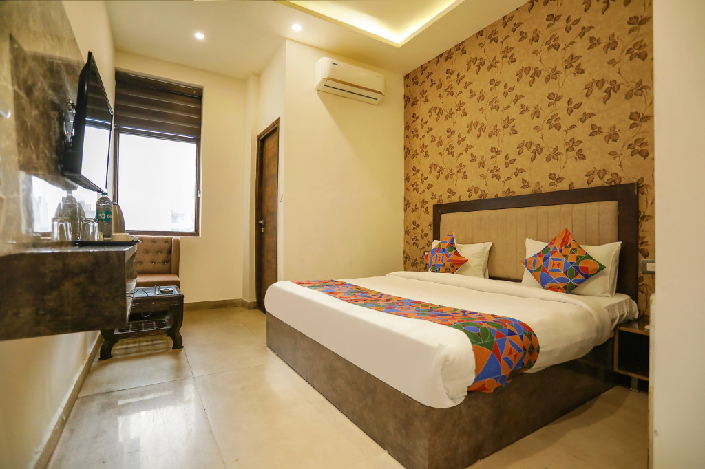 FabHotel Enaya Residency