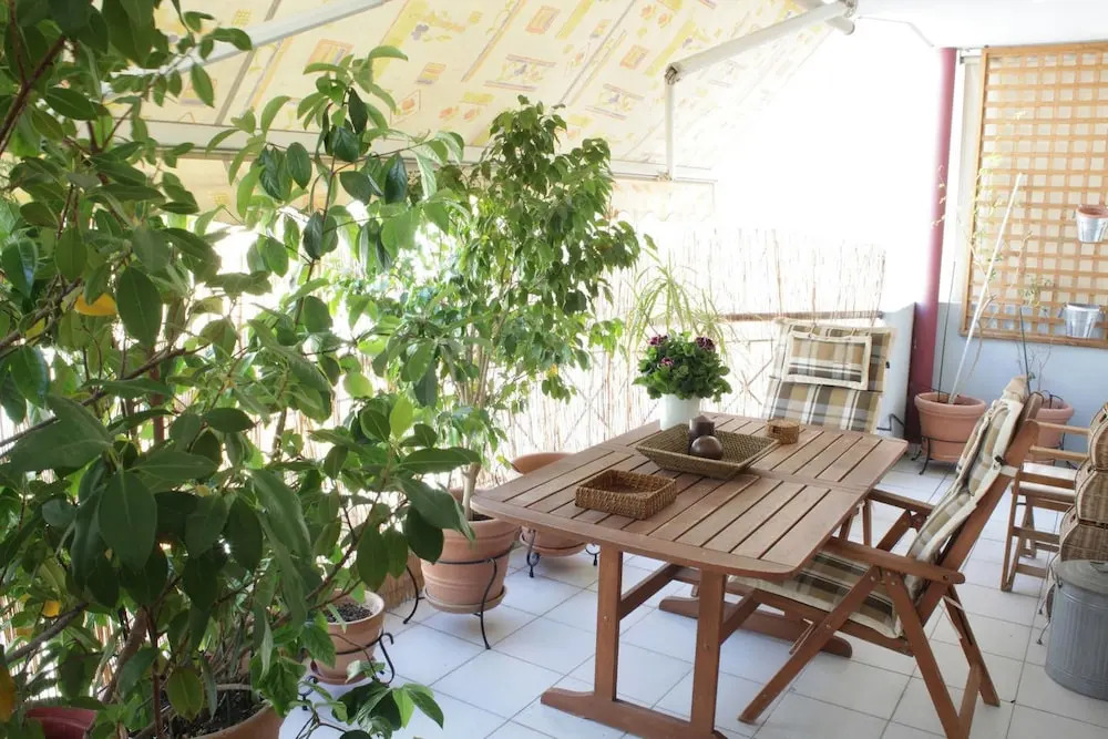 Spacious Family Apt in Sepolia Athens