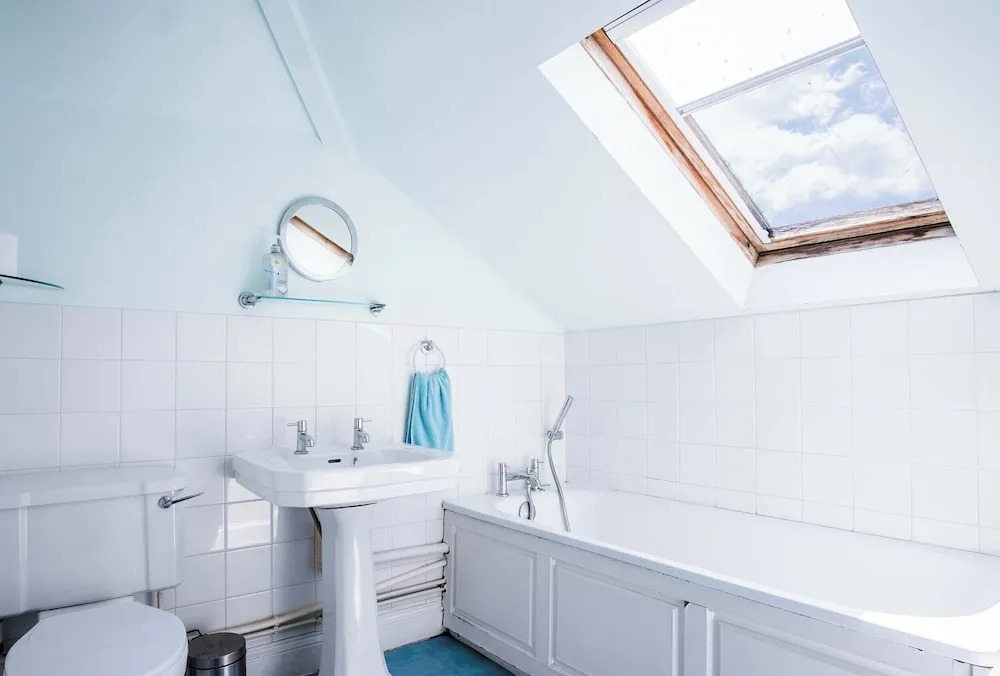 Rooftops - 1 Bedroom Apartment - Tenby
