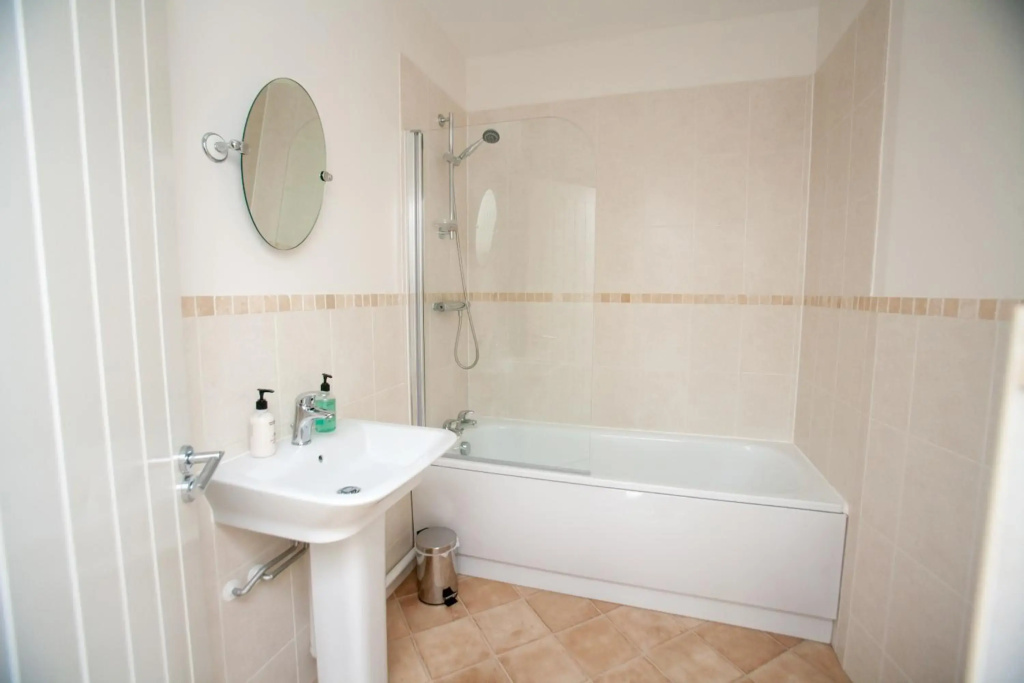 Hamilton Grace, 1, 2 or 3 bed, Parking SN1