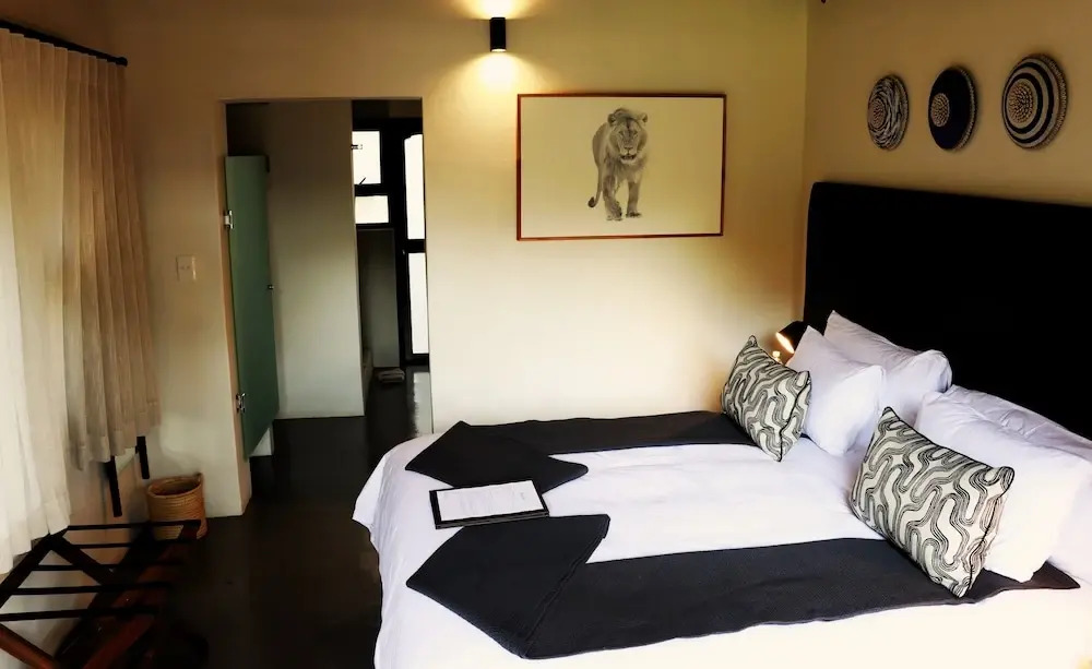 Leopards Bend Bush Lodge
