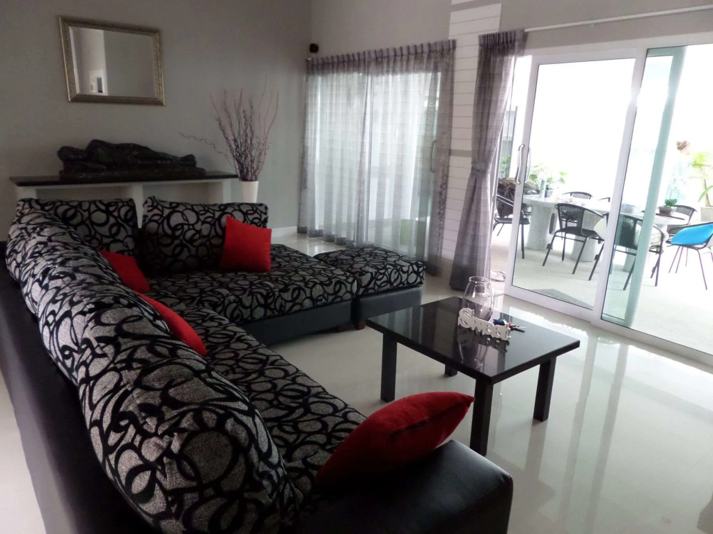 Siam Court Hotel and Resort