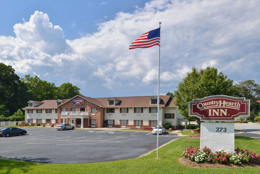 Country Hearth Inn-Toccoa