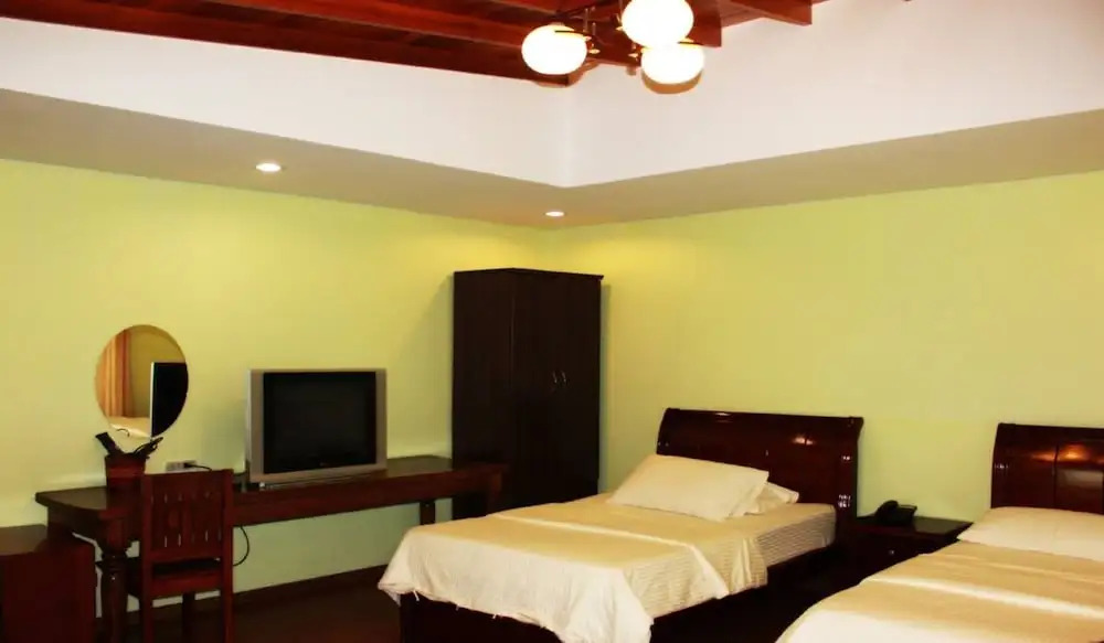 88 Hotspring Resort