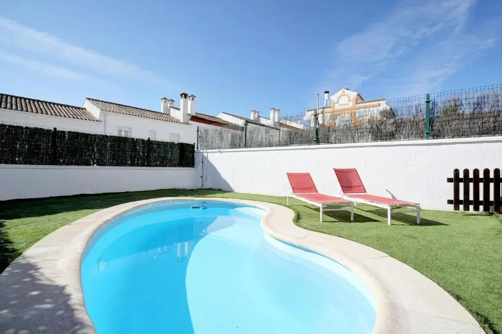 Magnífica casa con piscina privada