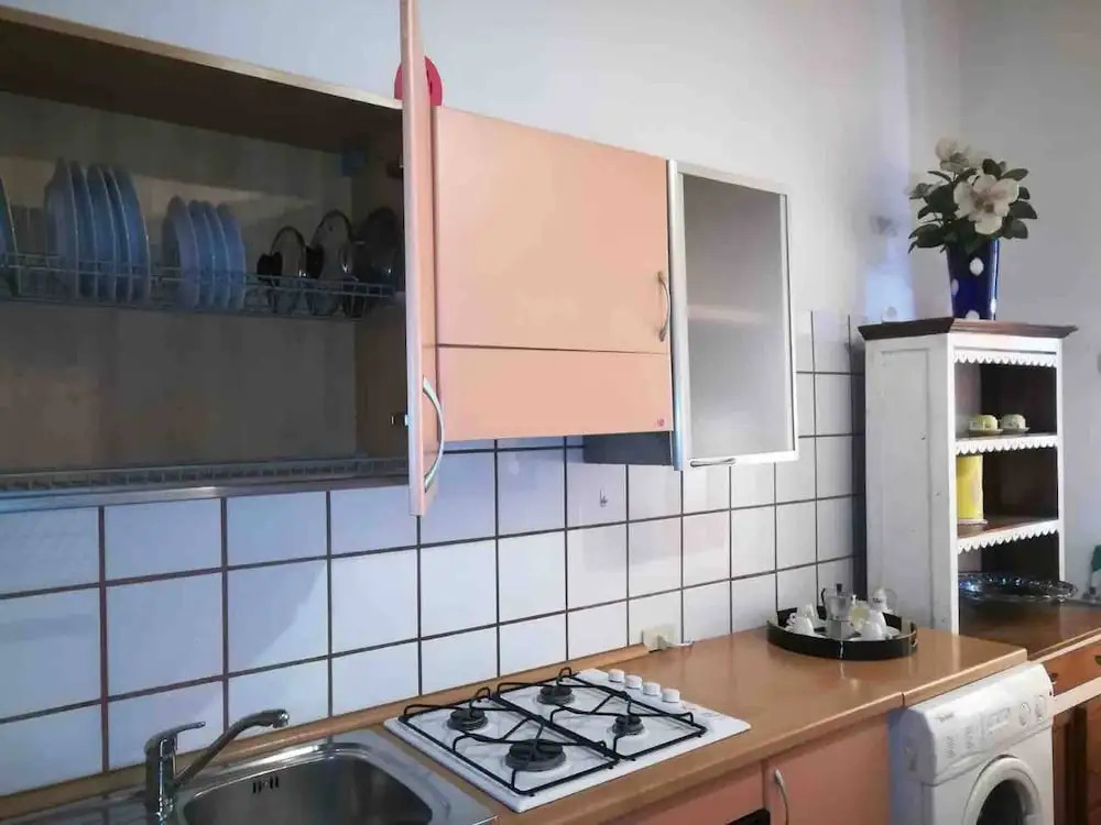 Apartment 6