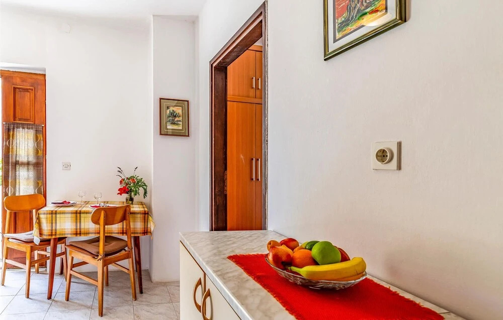 Amazing Apartment in Medulin With 1 Bedrooms and Wifi