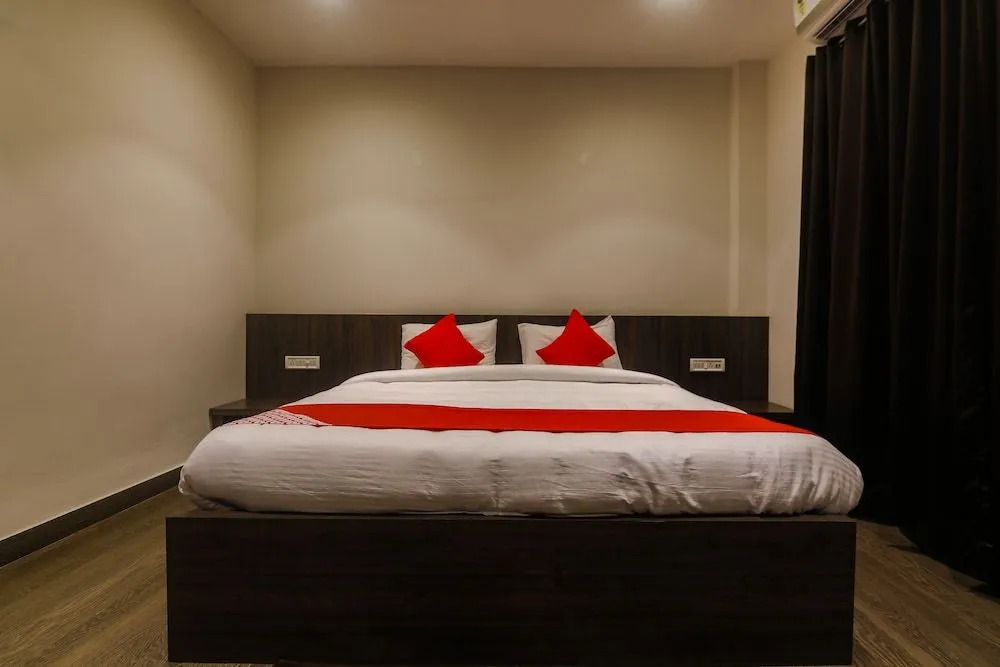 Capital O 36008 Comfort Hotel