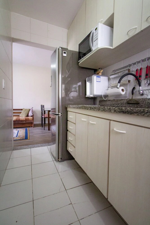 Apartamento na Rua Frei Caneca 750