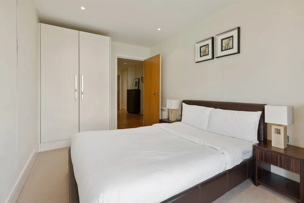 Stunning 2 Bed Apt W/balcony nr Islington