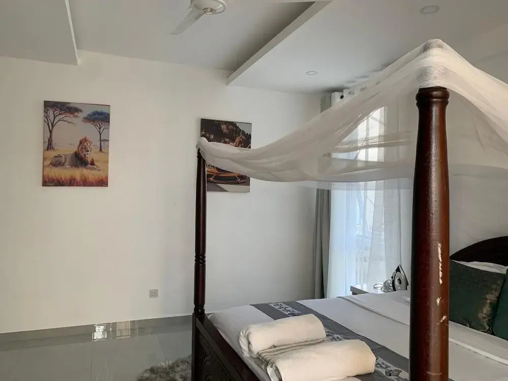Aqua Gardens Apartments